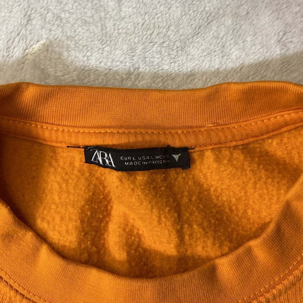 Zara ✨ Orange Cropped Crew Neck Sweatshirt Size Large - Picture 2 of 5